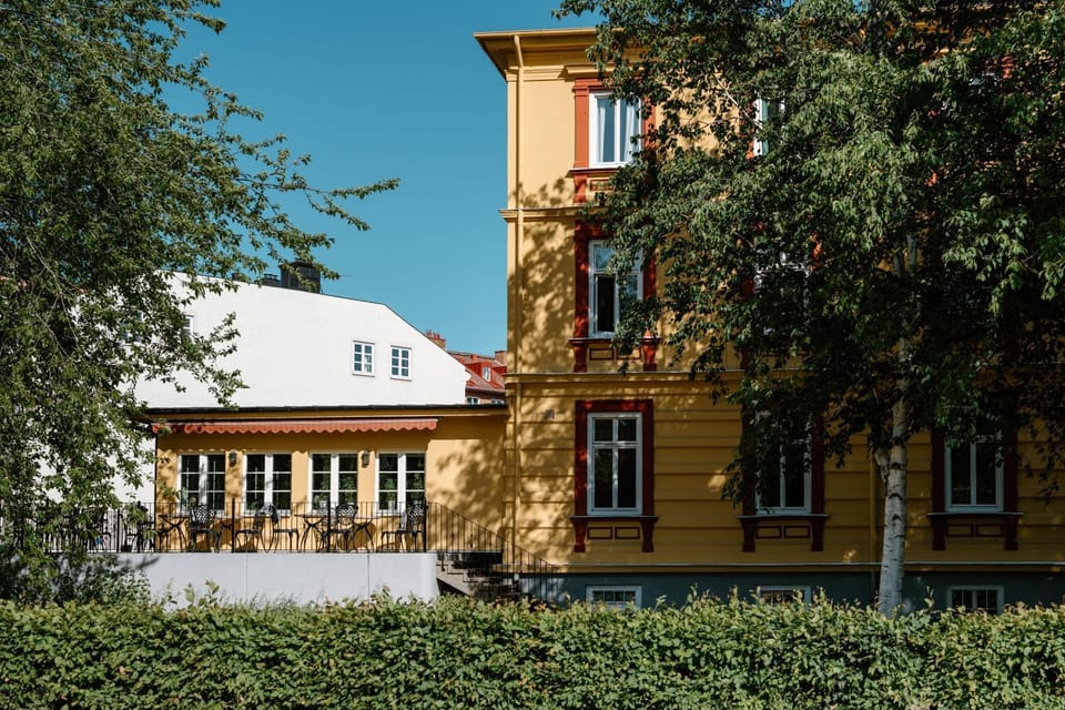 Property building, Garden