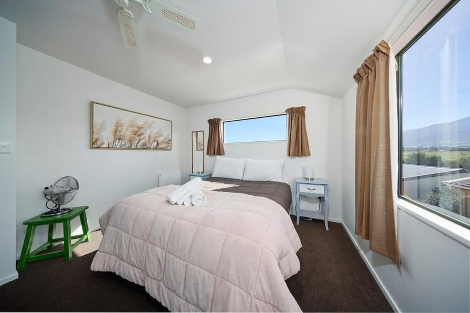 Revive House | Comfortable Base | Top Unit - KK71932 House in Kaikōura