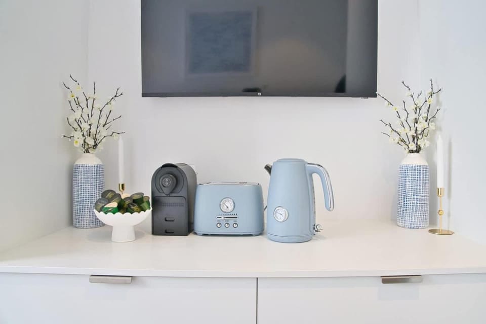 Coffee/tea facilities, Kitchen or kitchenette
