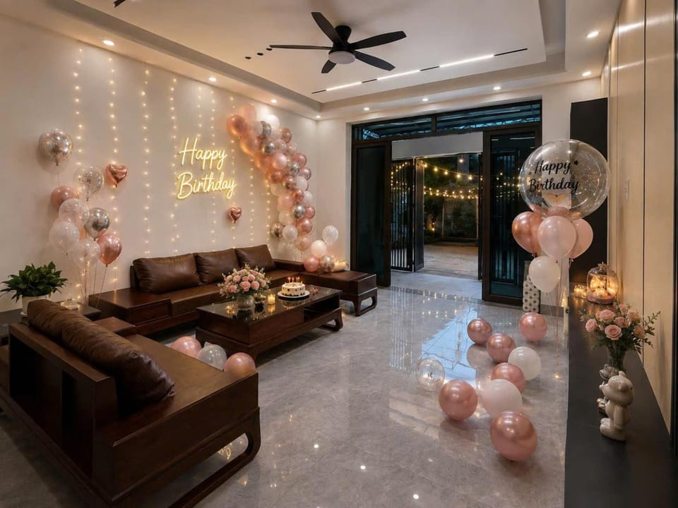 Communal lounge/ TV room