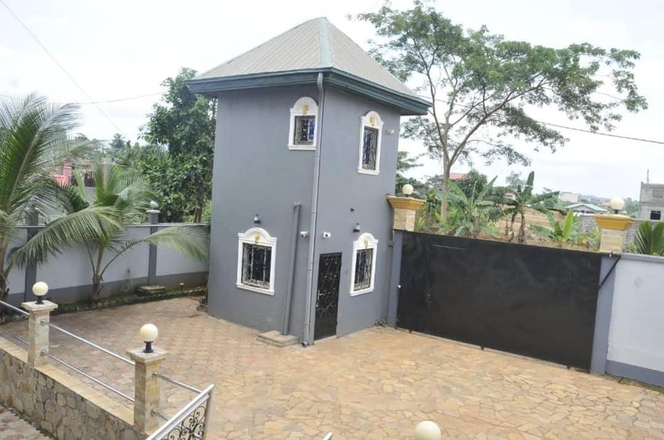 PANAMA BUILDINg Apartment in Yaoundé
