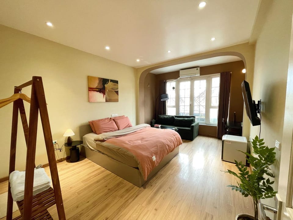 Entire Private House - 4 Bedrooms - 5 Bath - Old Quarter House in Hanoi