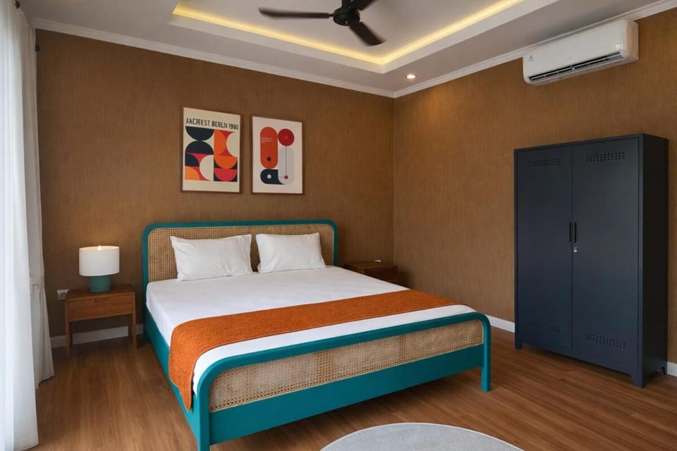 Bedroom, air conditioner