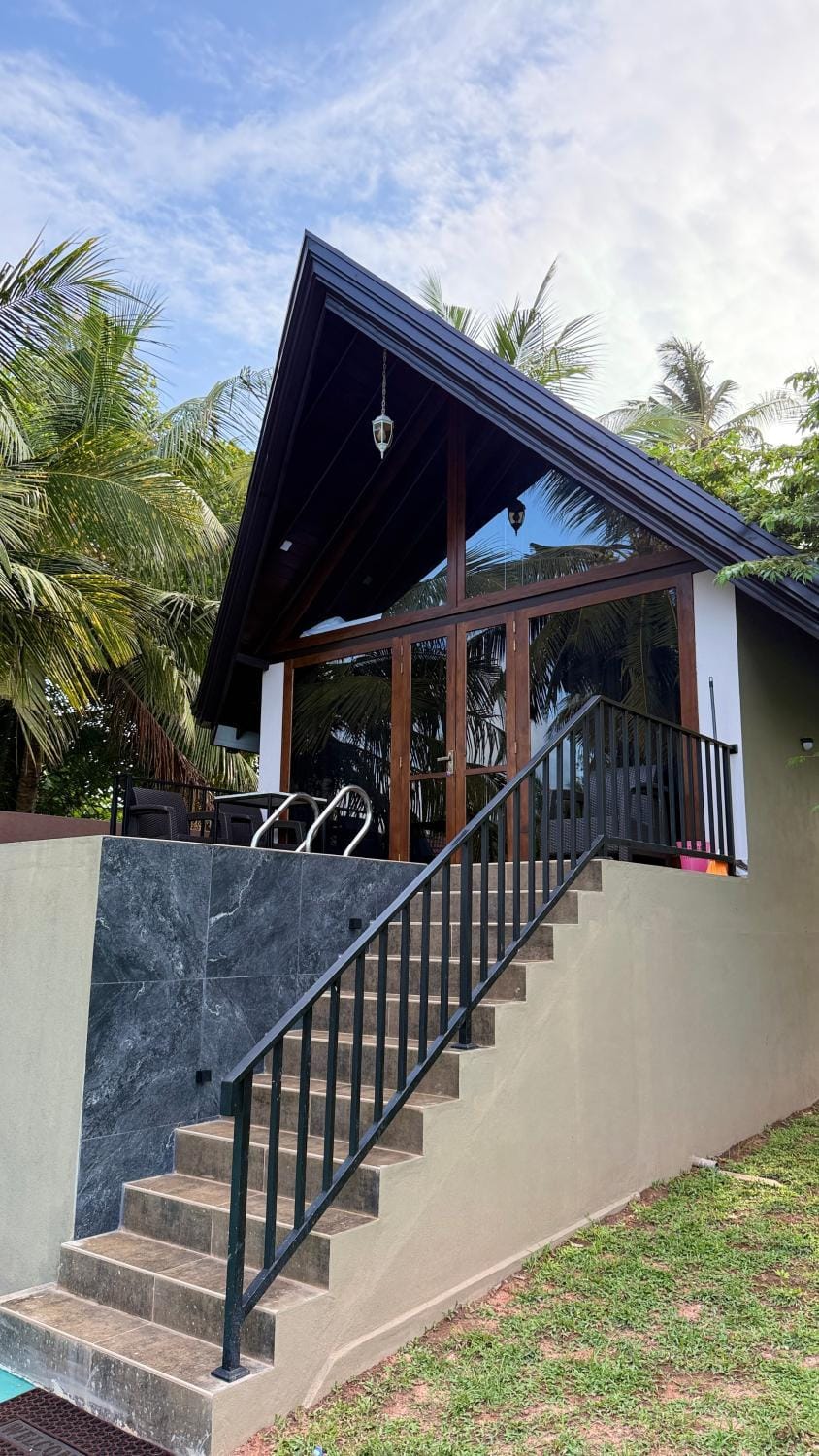 Sadara beach hotel Bed and Breakfast in Sri Lanka