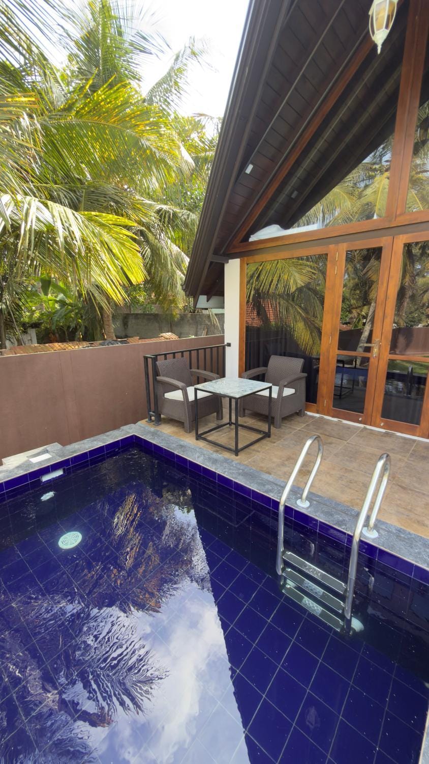 Sadara beach hotel Bed and Breakfast in Sri Lanka
