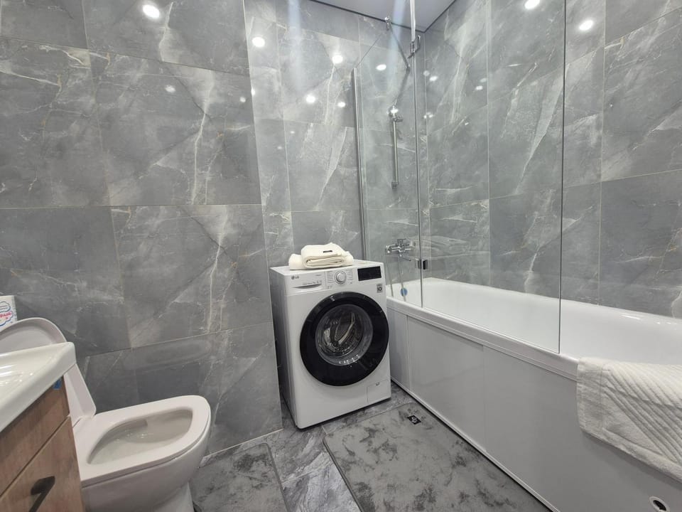 Уютная Квартира с красивым видом по проспекту Тауелсиздик Apartment in Kazakhstan