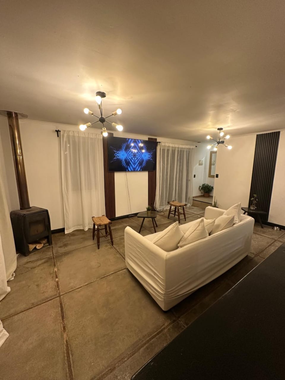Communal lounge/ TV room