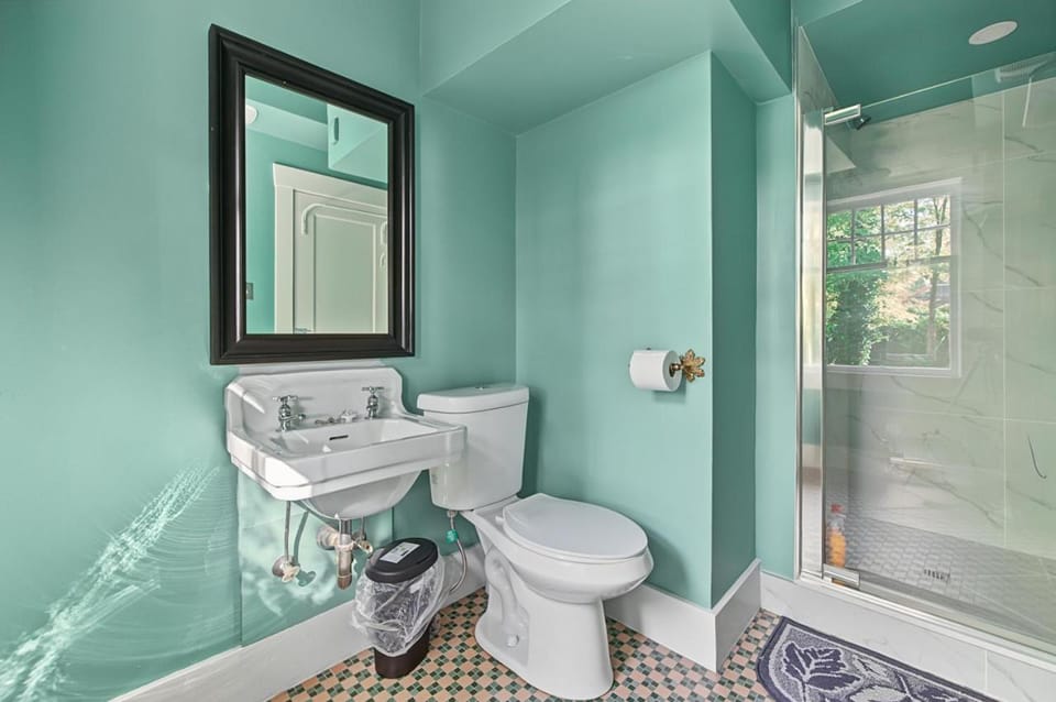 Shaughnessy Peaceful Private Rooms in a Classic Vancouver Home Vacation rental in Vancouver