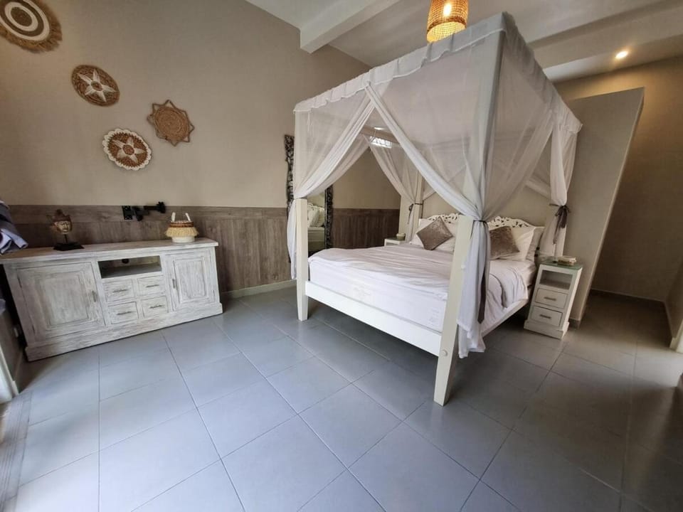 Beachside Private pool cosy Villa Seminyak Villa in Kuta
