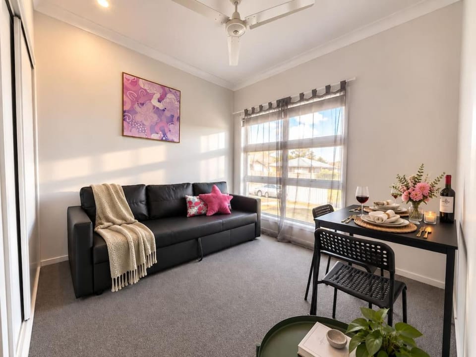 5mins to Grand Plaza I Direct Bus to CBD I max 4 guestsI House in Brisbane