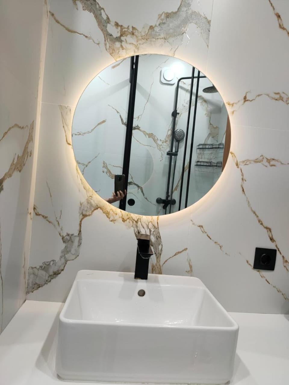 Комфортные апартаменты ЖК Акварель Apartment in Almaty
