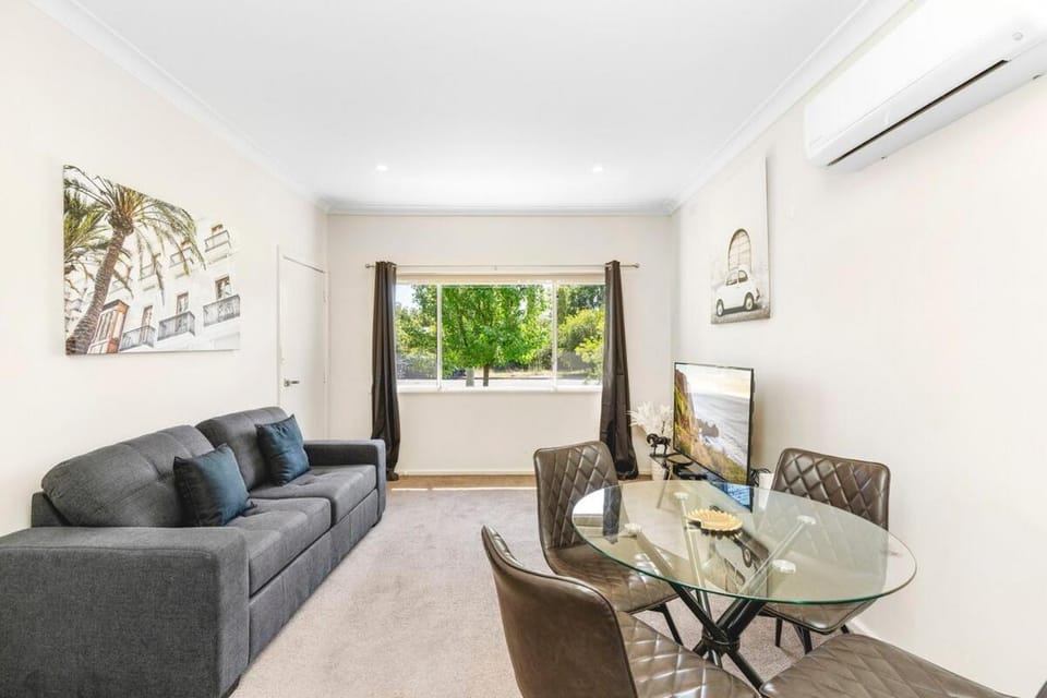 Altus Wagga Apartments Apartment in North Wagga Wagga