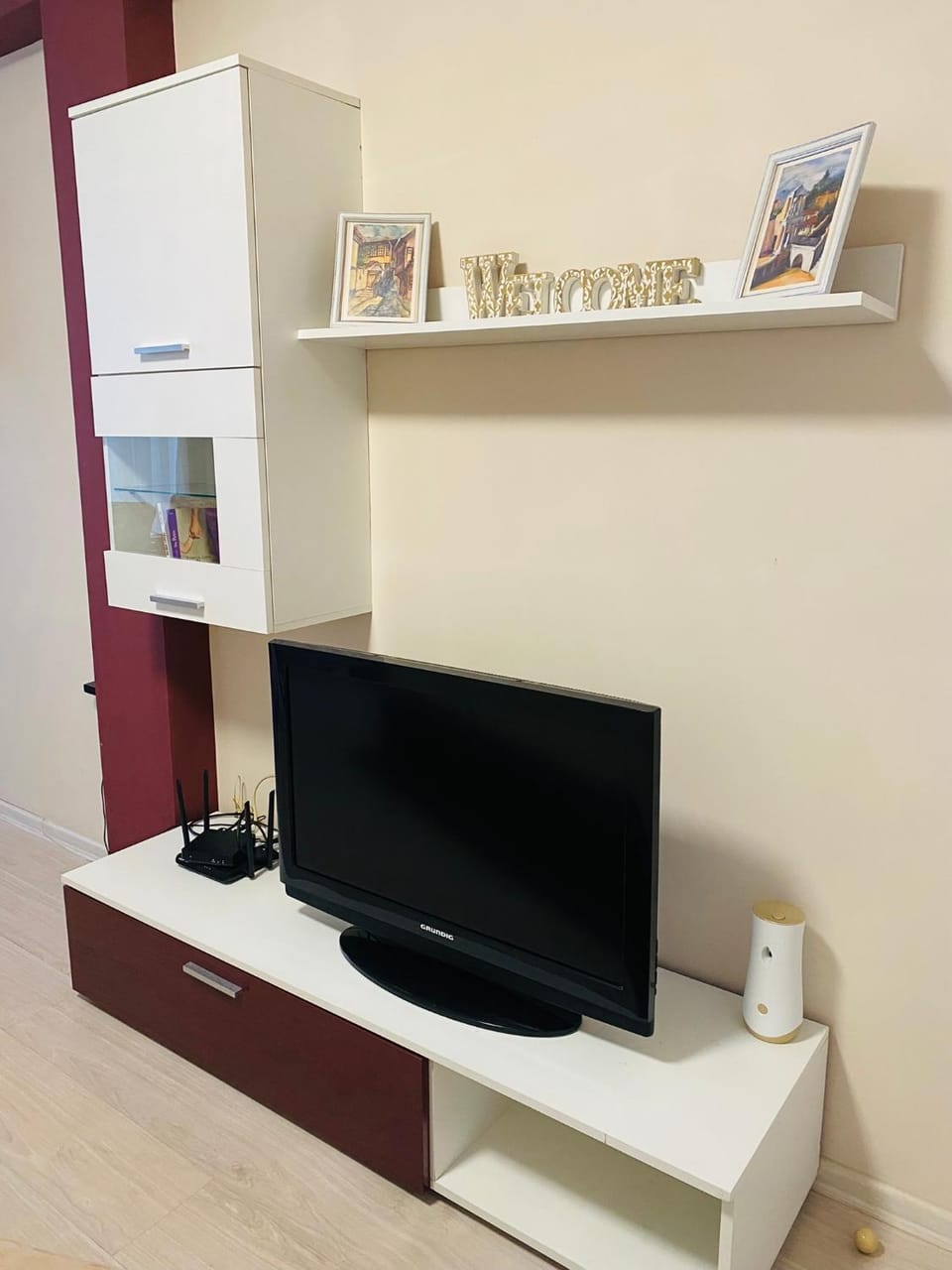 pLOVEdiv Central Apartment & Private Parking - Walk to Old Town and Main Street Apartment in Plovdiv