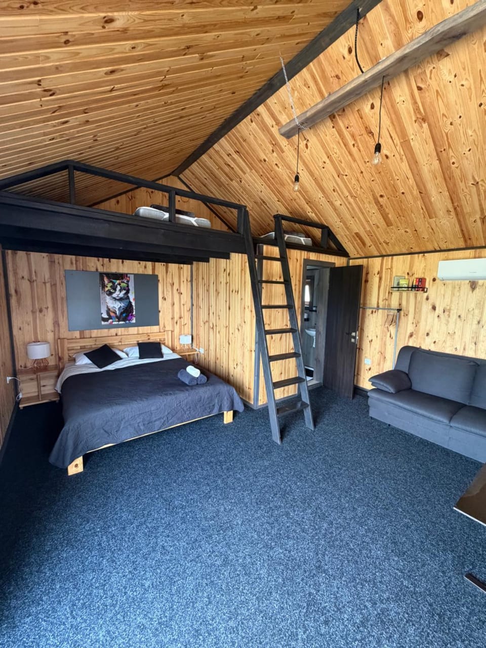 Living room, Photo of the whole room, Bedroom