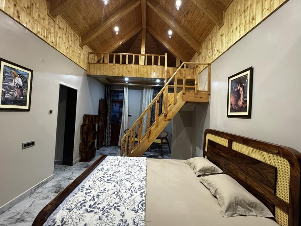 Bed, Photo of the whole room, Bedroom