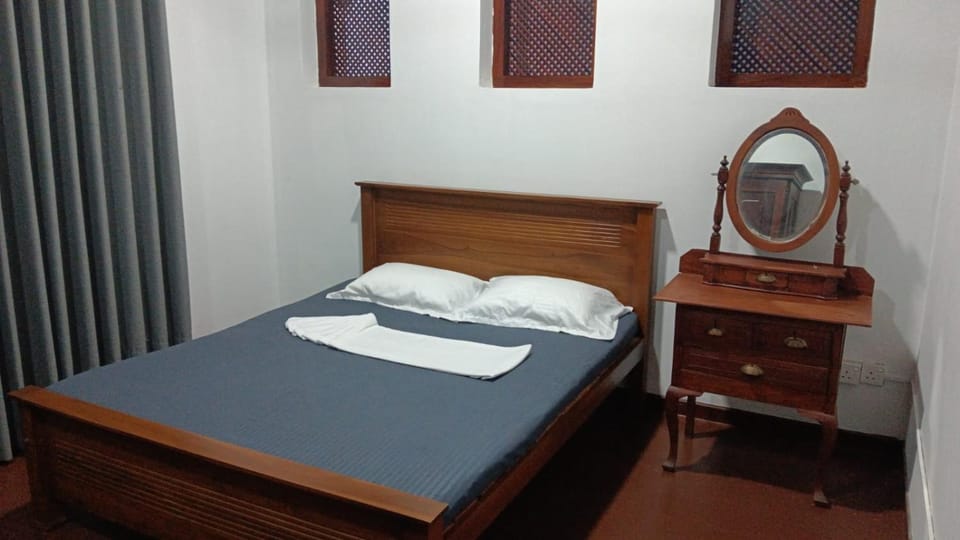 The Fort Rest and Restaurant Bed and Breakfast in Southern Province