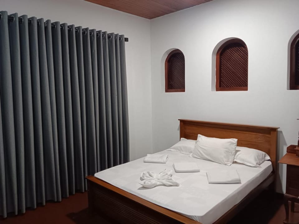 The Fort Rest and Restaurant Bed and Breakfast in Southern Province