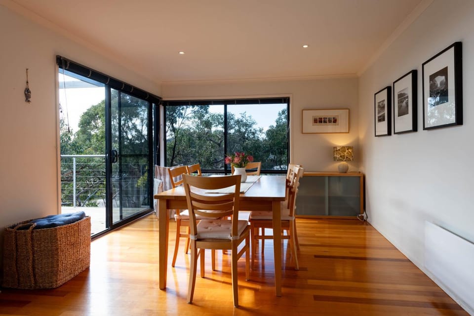 She Oak Treetop Escape House in Aireys Inlet