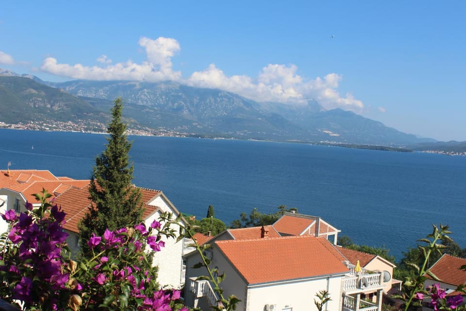 Property building, Sea view