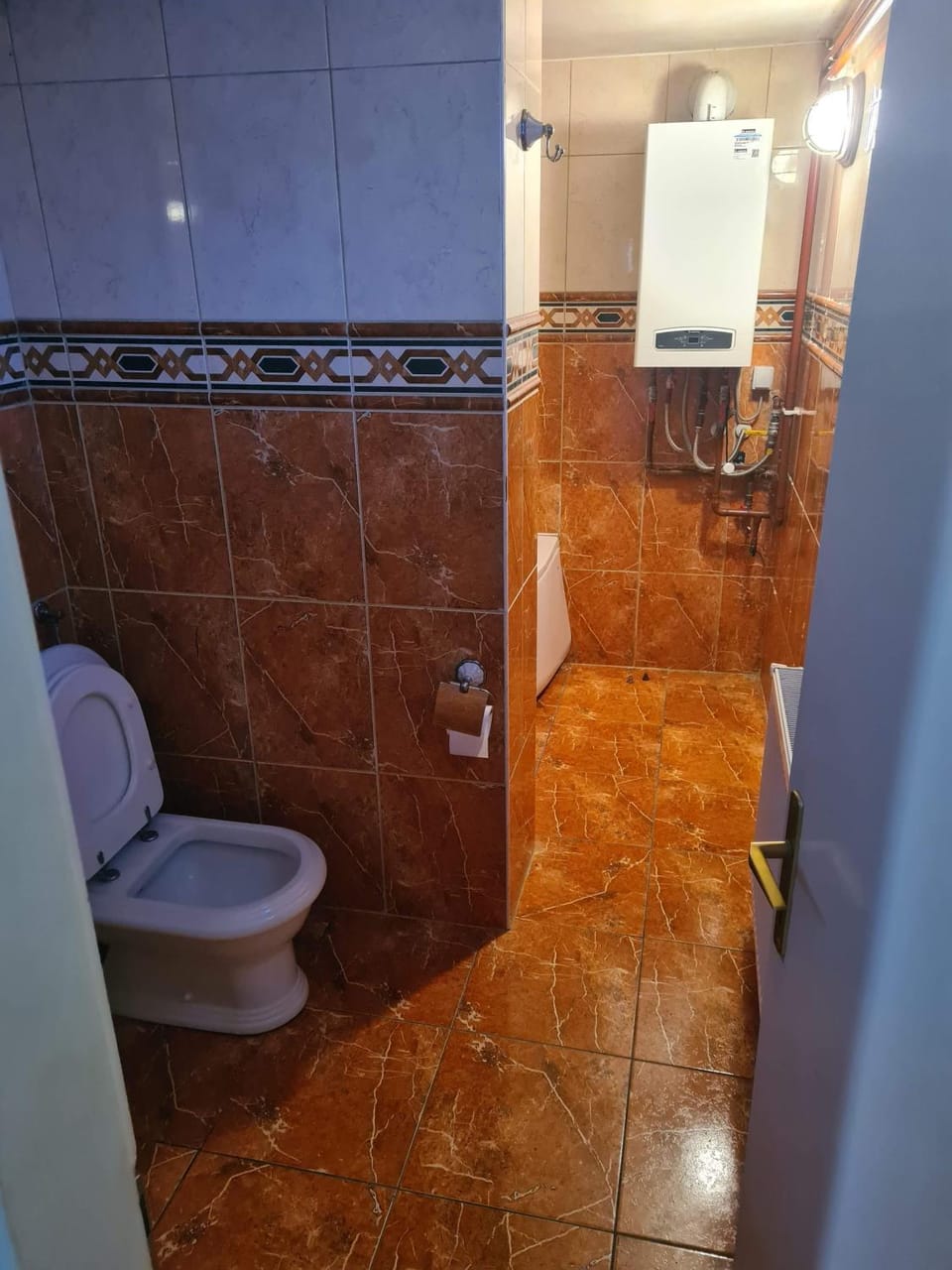 Toilet, Bathroom