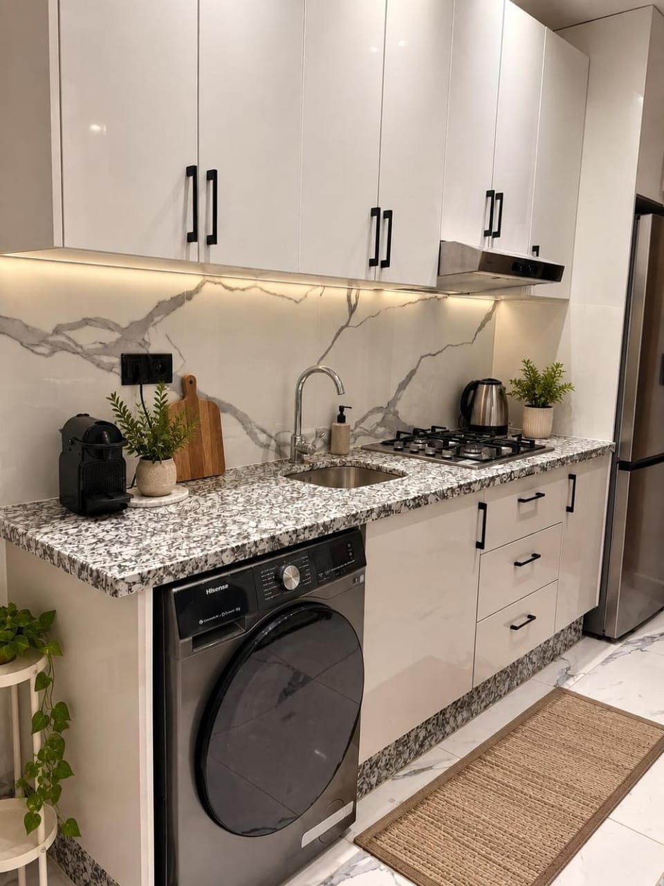 Kitchen or kitchenette