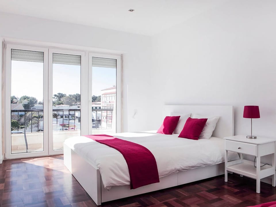 Spring, Day, Bedroom, On site