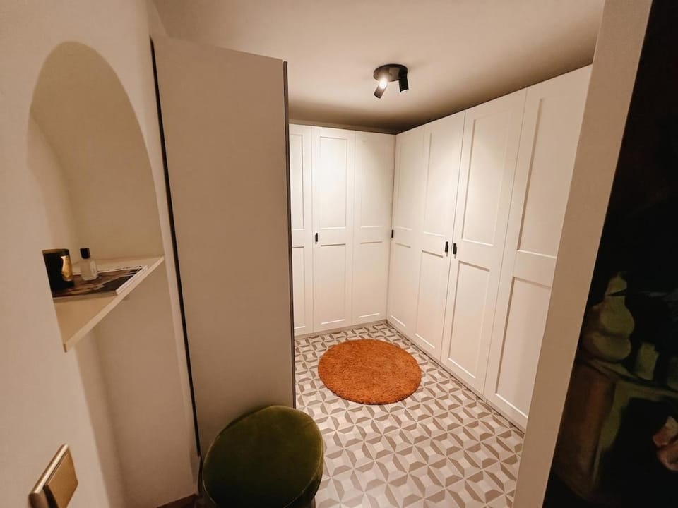 wardrobe