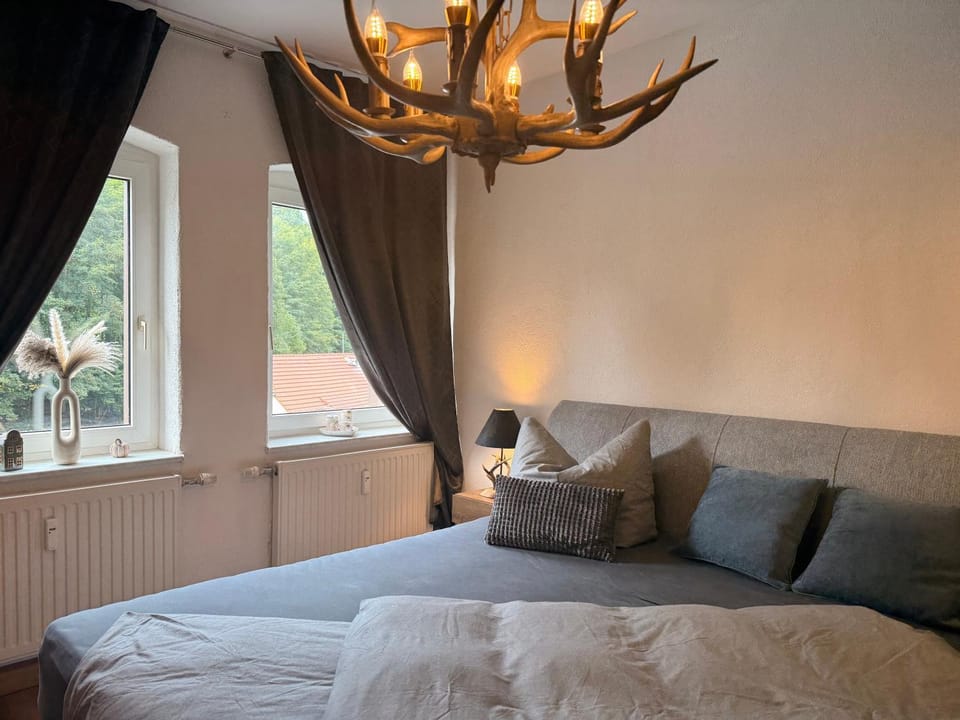 Bed, Bedroom