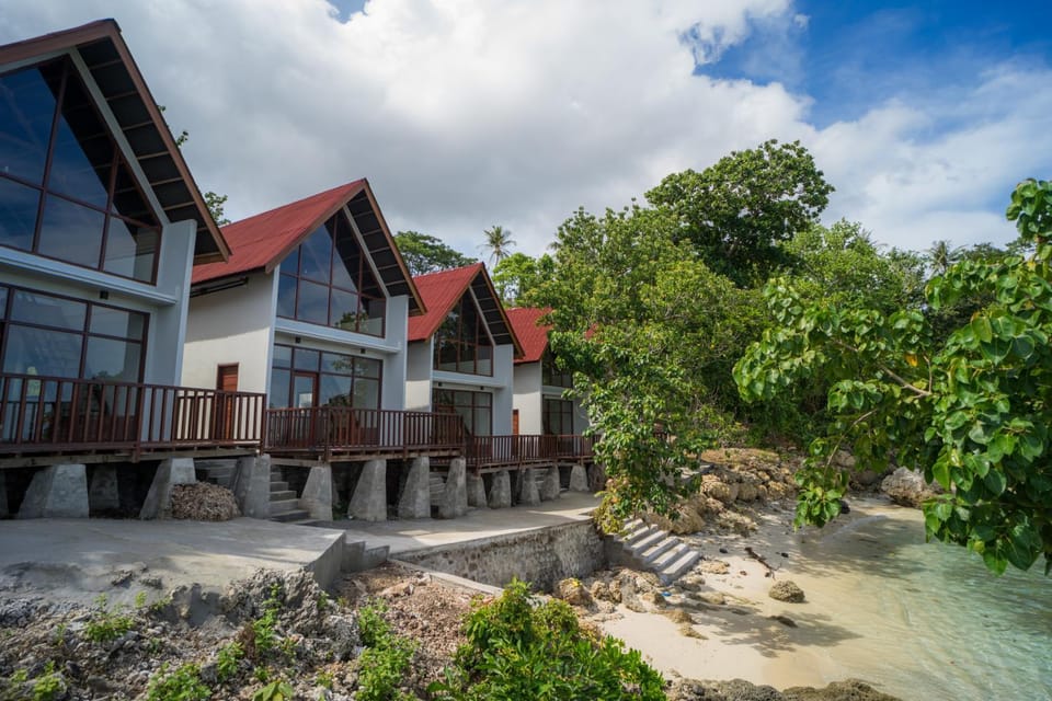 Freddies Santai Sumurtiga Resort in Indonesia