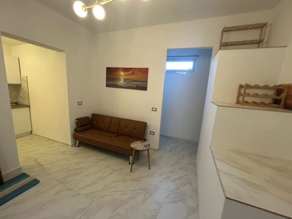 Beautiful single room in the shared apartment Vacation rental in Marche