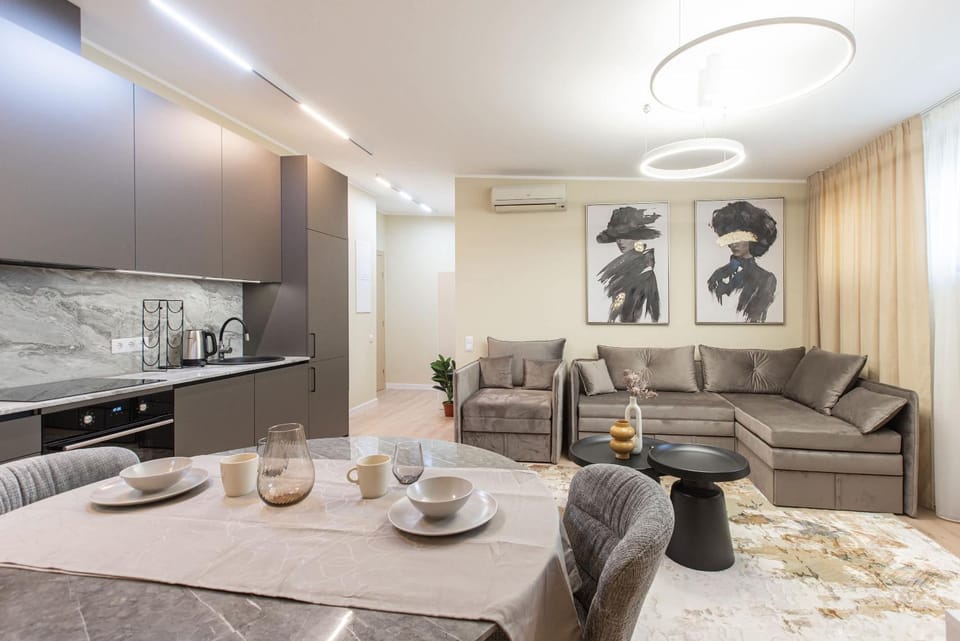 Cozy Apartment Complex Near Old Town Apartment in Riga
