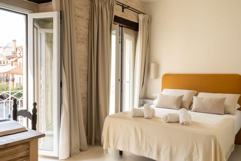 Bed, View (from property/room), Balcony/Terrace, Photo of the whole room