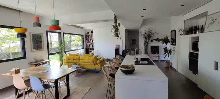 Modern house in a Loire banks village House in Pays de la Loire