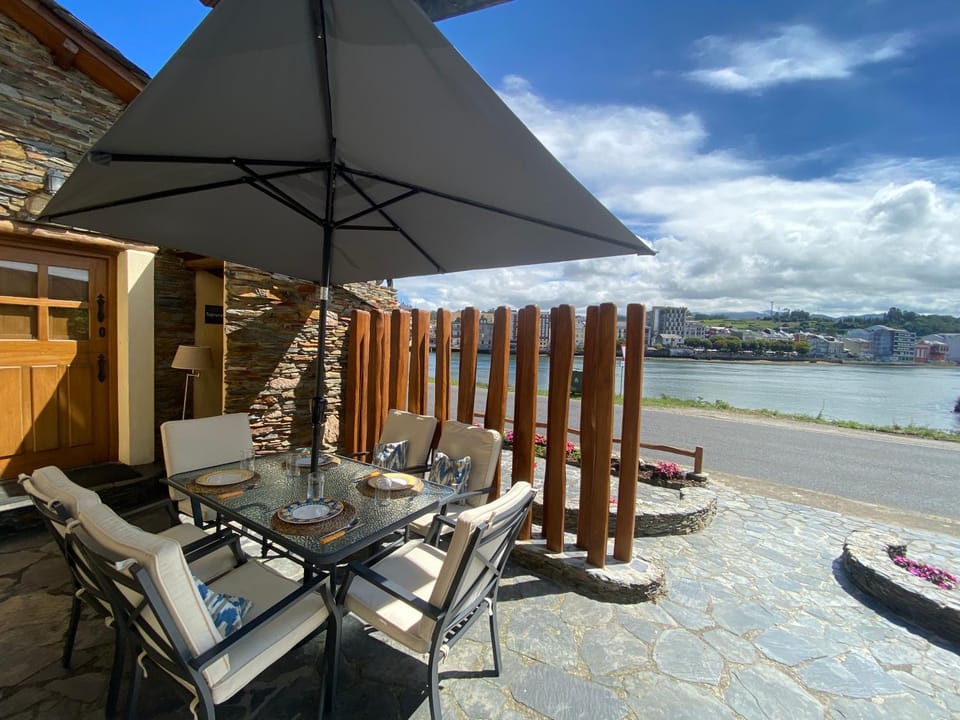 Patio, Natural landscape, Balcony/Terrace, Dining area, River view