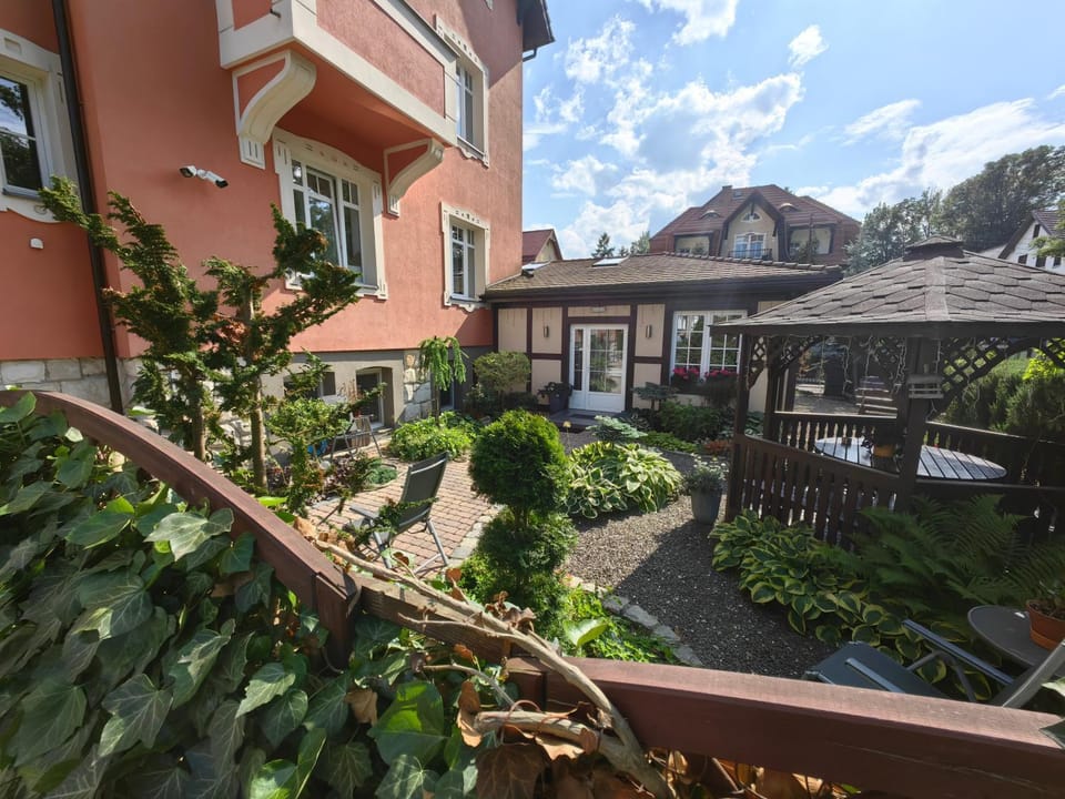 Property building, Spring, Natural landscape, Garden