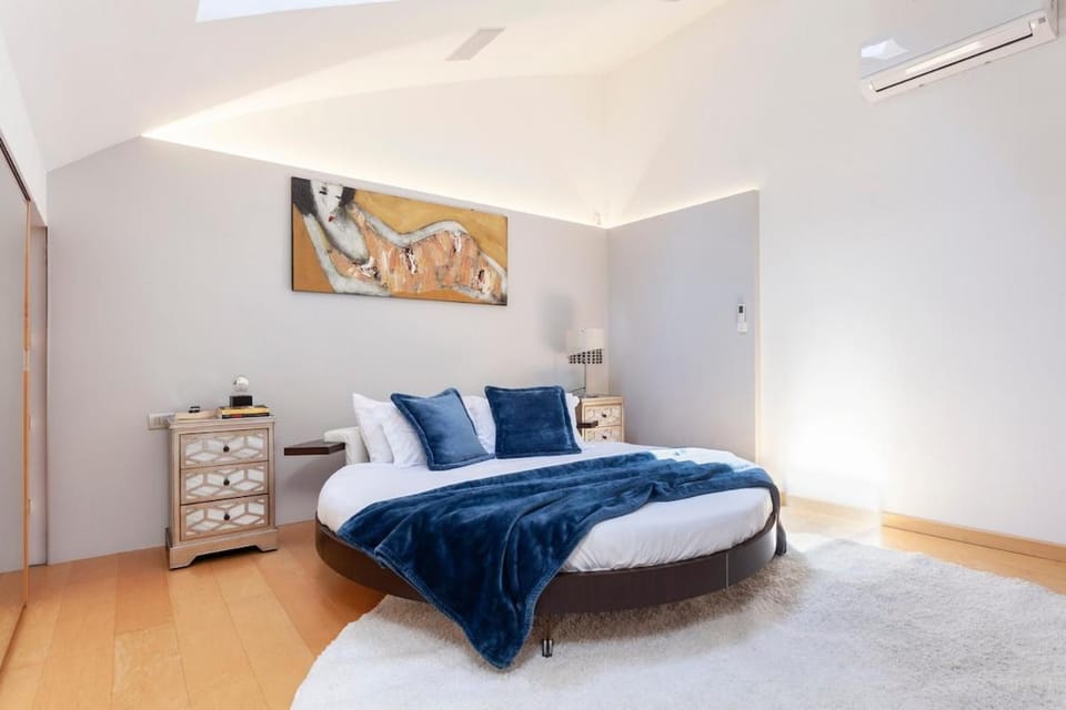 LM54 Indoor Pool & Cinema Apartment in Milan