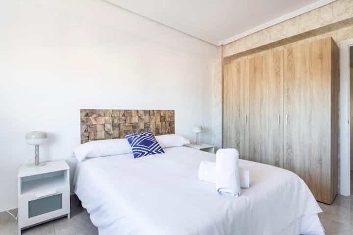 DW Super Apartament 3rooms, 2 Bth, Ac wifi Apartment in Valencia