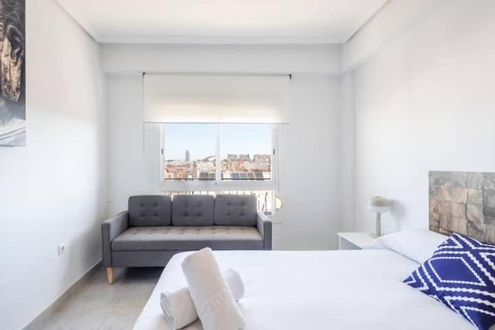 DW Super Apartament 3rooms, 2 Bth, Ac wifi Apartment in Valencia