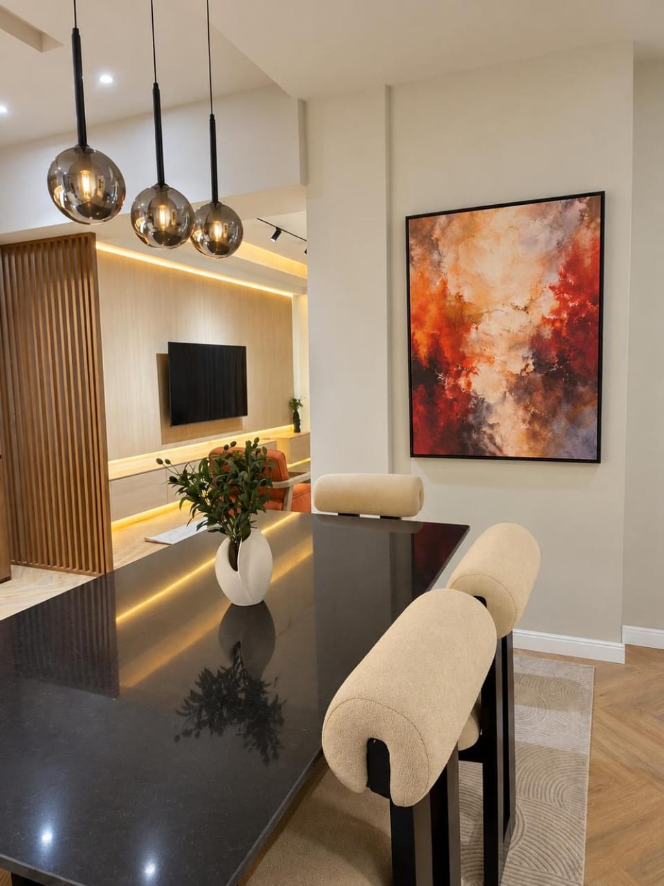 Seating area, Dining area