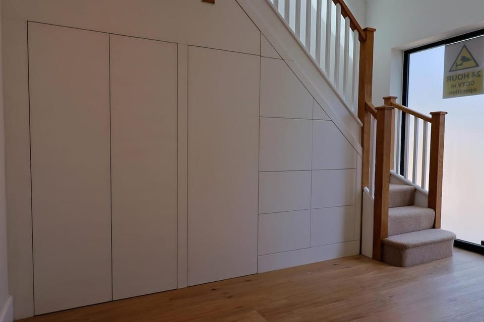 Premium 5BR Home Parking Long Term Stays Villa in East Dorset District
