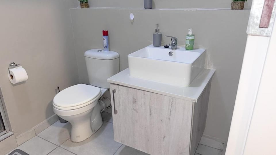 Modern and Cozy Studio in the Heart of MidranD Apartment in Sandton