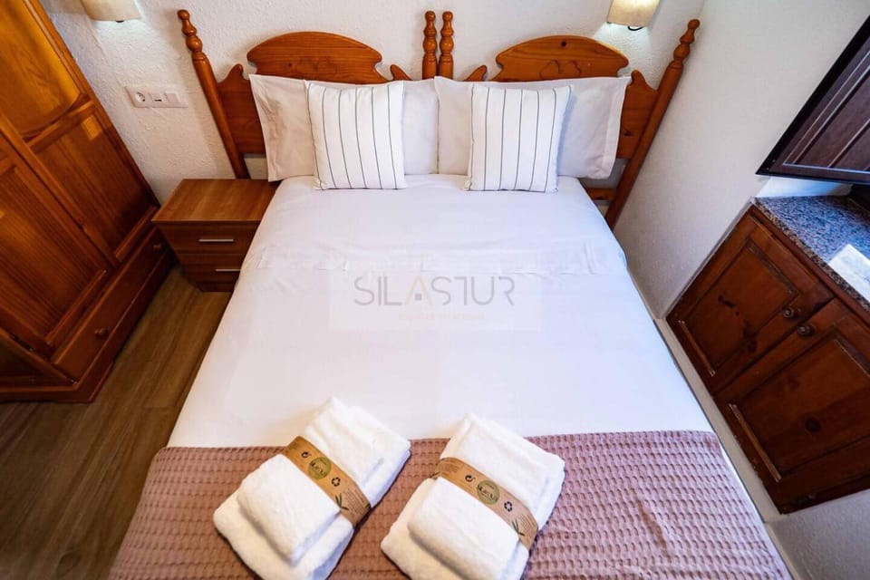 La Casina Roja De Colunga By Silastur House in Asturias
