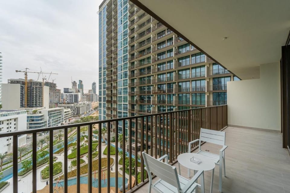 Keysplease, Modern New 1 BR Apt JVC Apartment in Dubai