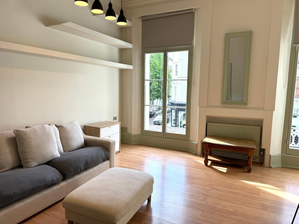 Light, bright and modern - The cutest Portobello Pad Apartment in City of Westminster
