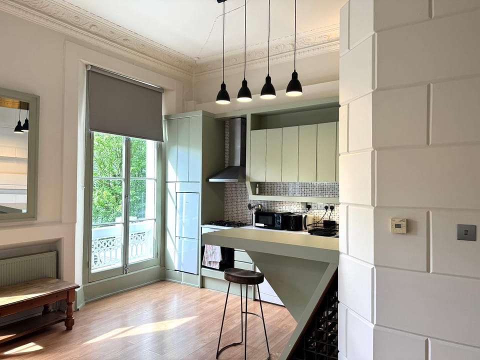 Light, bright and modern - The cutest Portobello Pad Apartment in City of Westminster