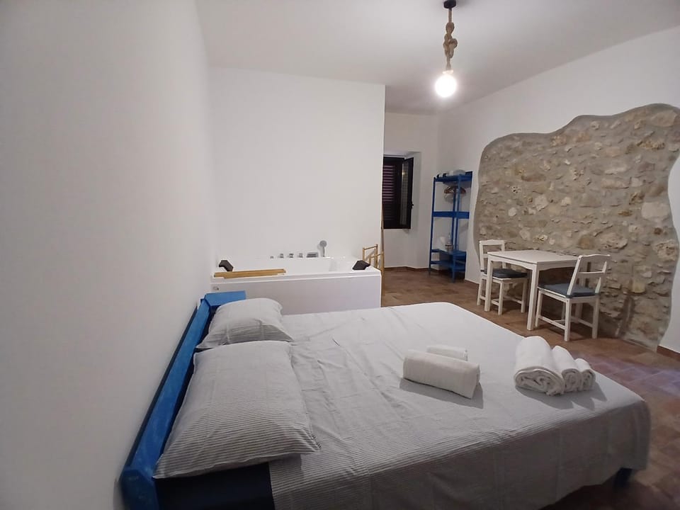 Controra - Suite Matrimoniale con Vasca Idromassaggio Capsule hotel in Lazio