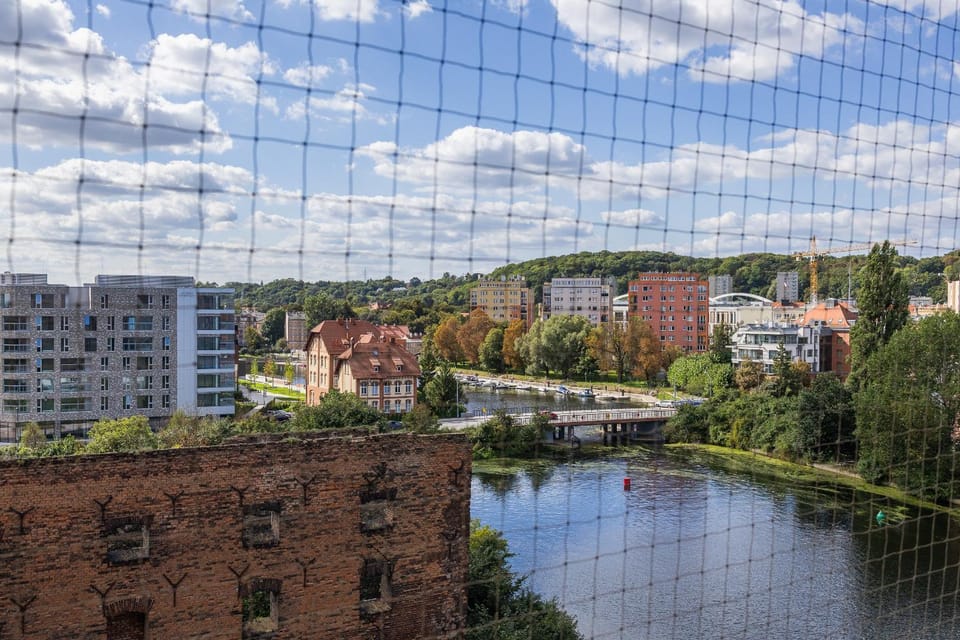 Balcony/Terrace, City view, River view