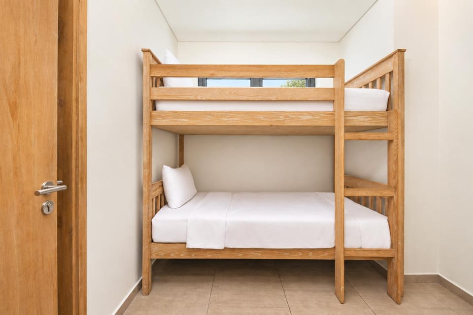 Bed, Photo of the whole room, Bedroom, bunk bed, towels, wardrobe