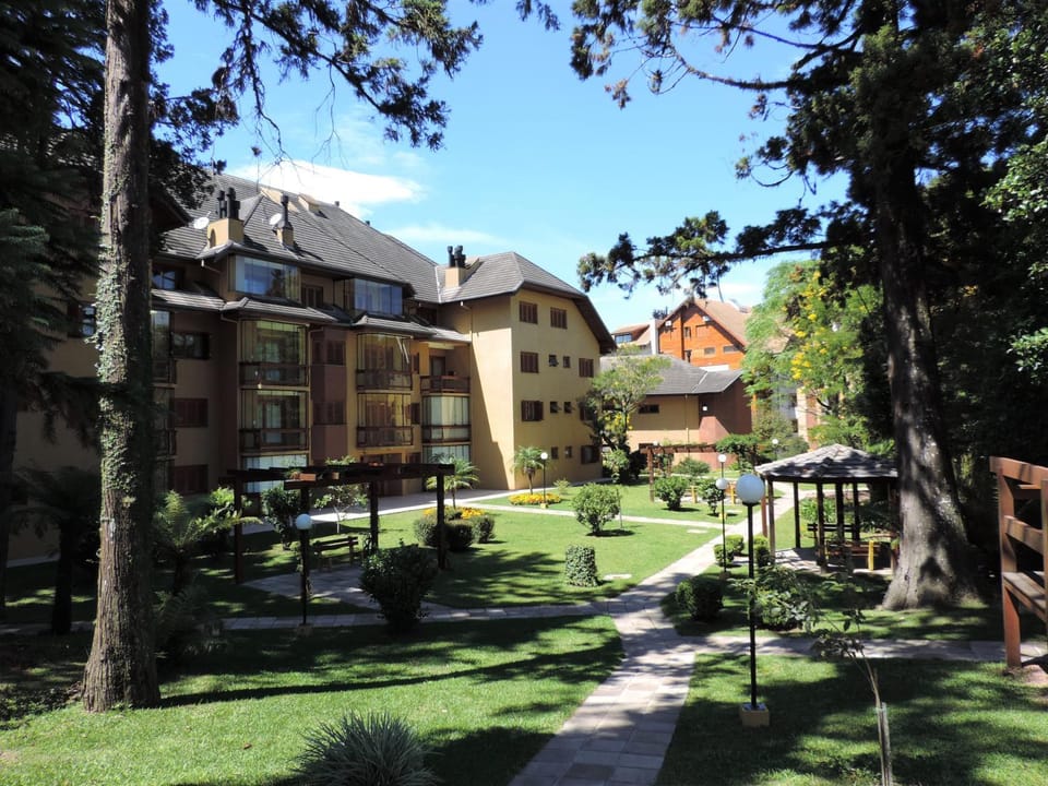 Apto a 50 metros do Hard Rock em Gramado Apartment in Gramado