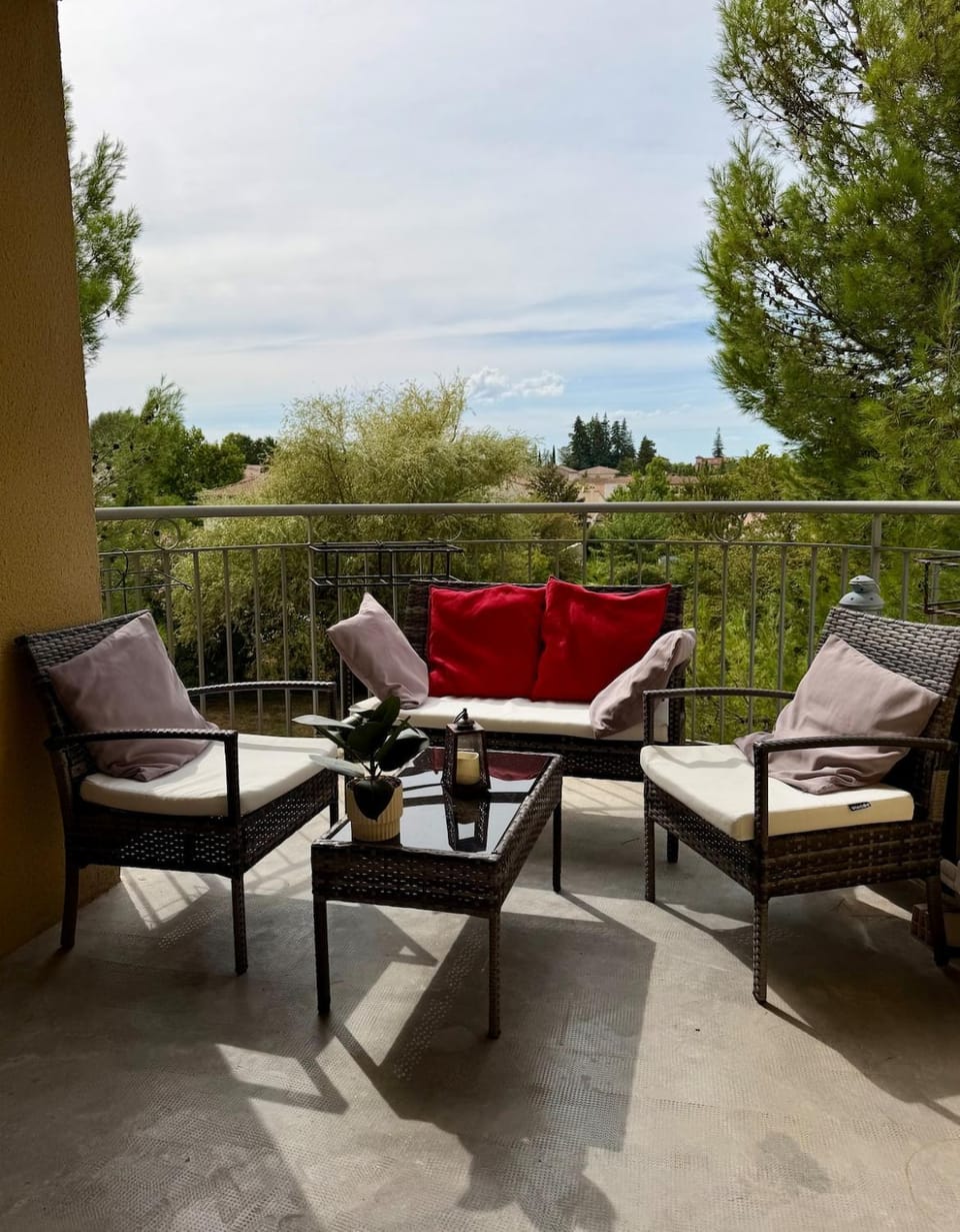 Patio, View (from property/room), Balcony/Terrace